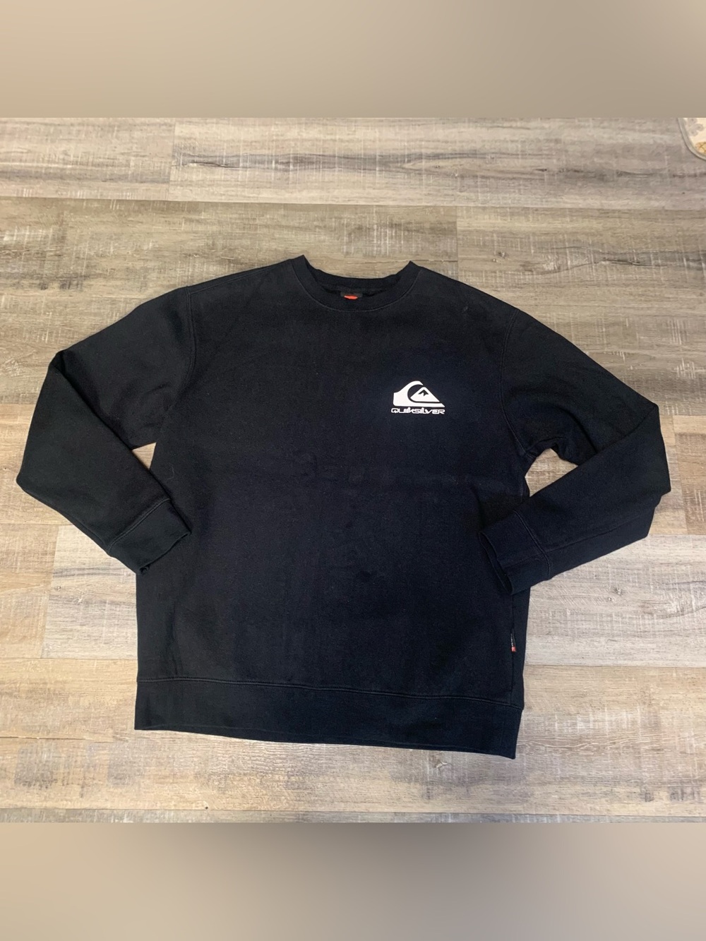 Quicksilver Men’s Medium Black Long Sleeve Sweatshirt Pullover Surf Skate
